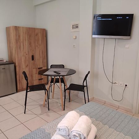 Kiki'S Cosy Apartments Néa Khilí Εξωτερικό φωτογραφία