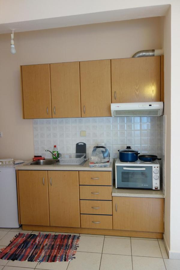 Kiki'S Cosy Apartments Néa Khilí Εξωτερικό φωτογραφία