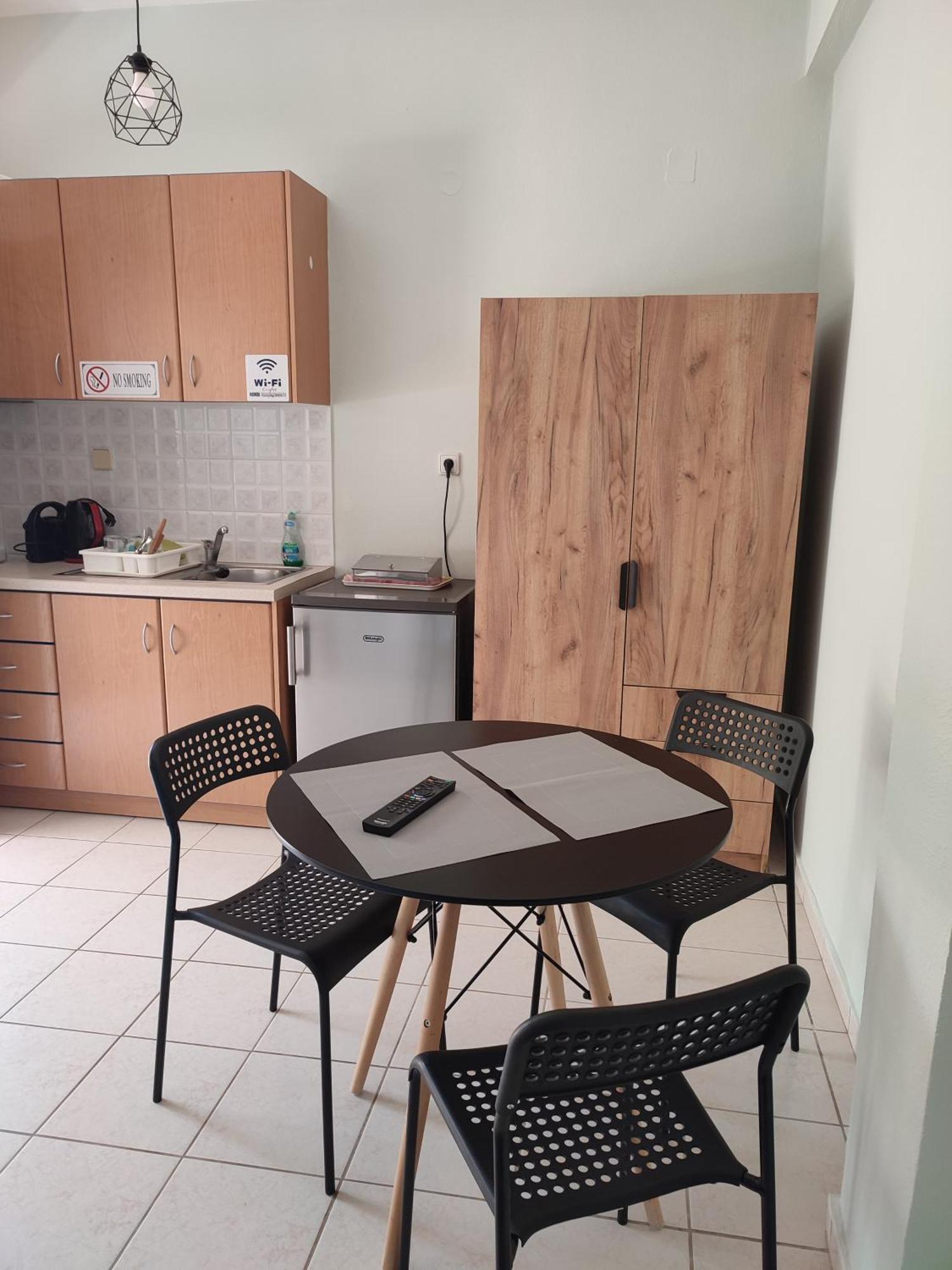 Kiki'S Cosy Apartments Néa Khilí Εξωτερικό φωτογραφία