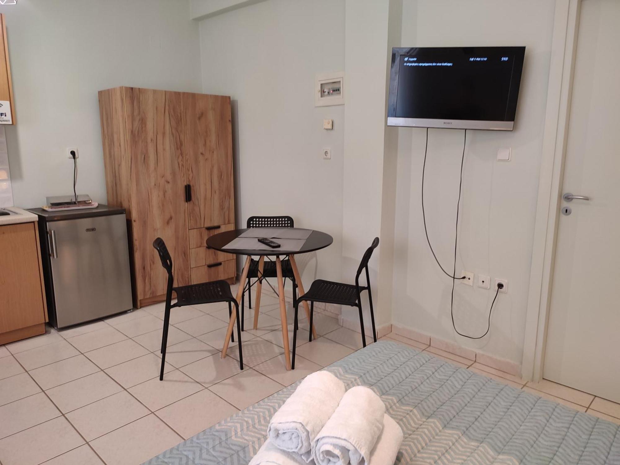 Kiki'S Cosy Apartments Néa Khilí Εξωτερικό φωτογραφία